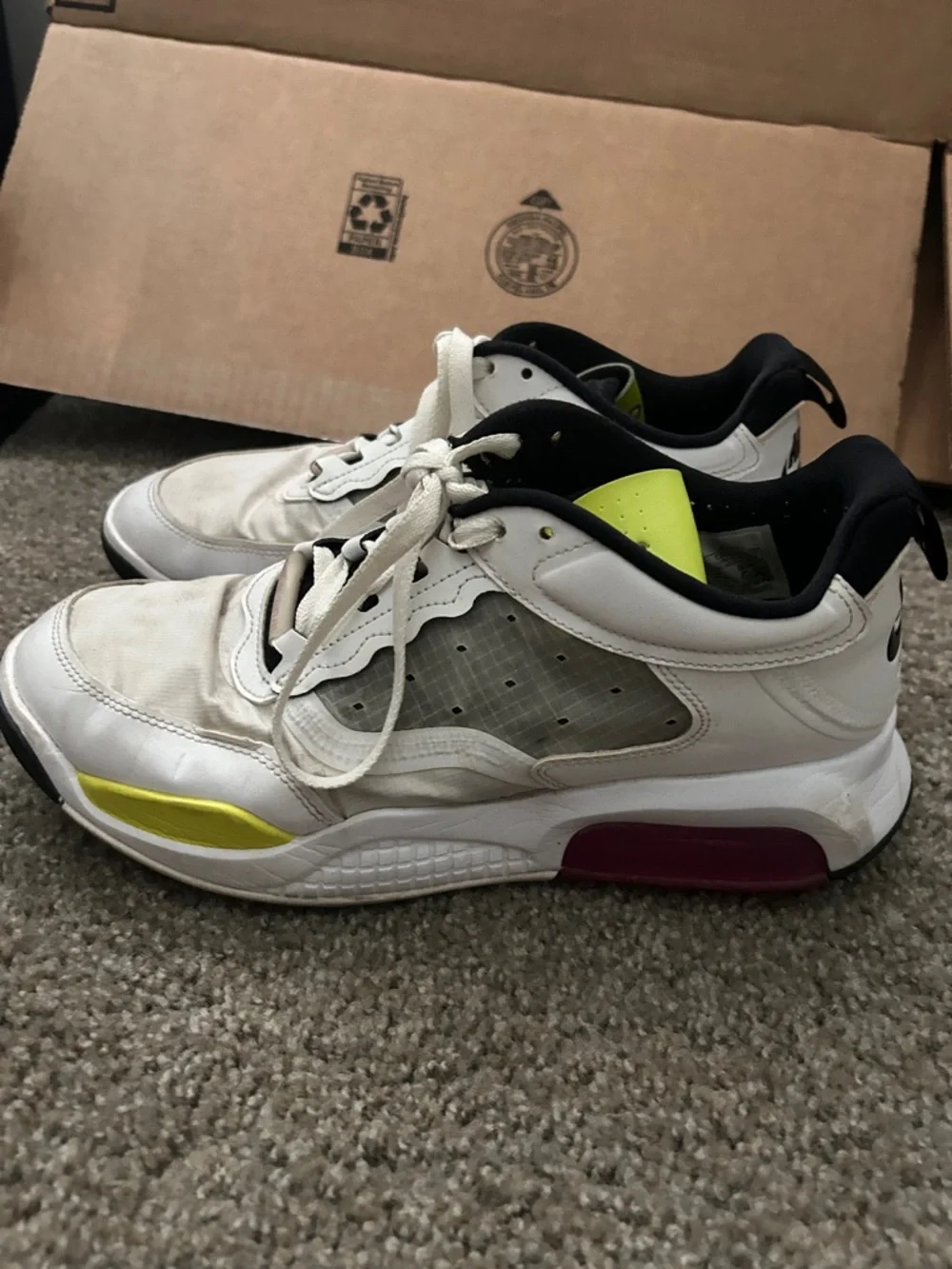 Nike Air Max 200 Jordan Sneakers